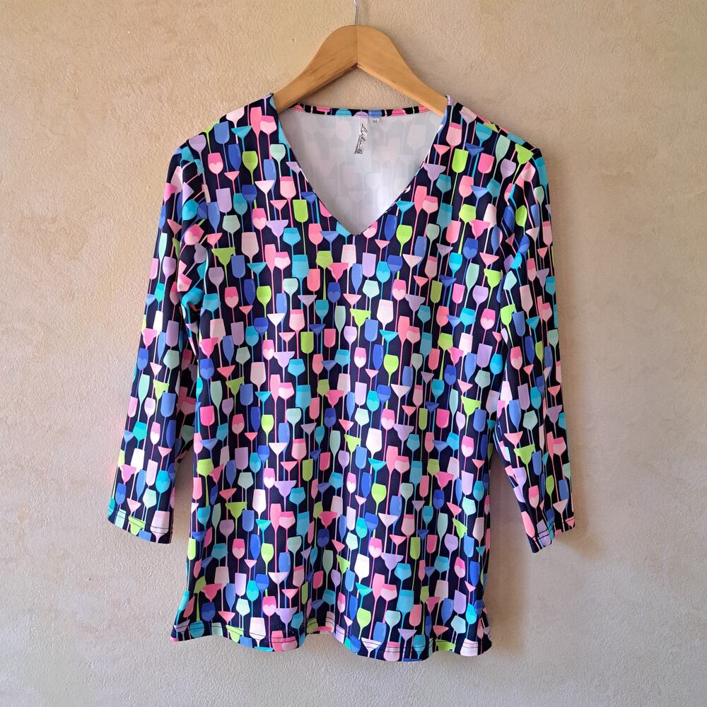 LuLu B Wine Glass Print V-neck Top Medium Colorful 3/4 Sleeve - Picture 6 of 9